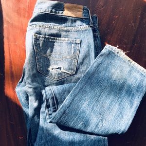 Abercrombie&Fitch Distressed Jeans